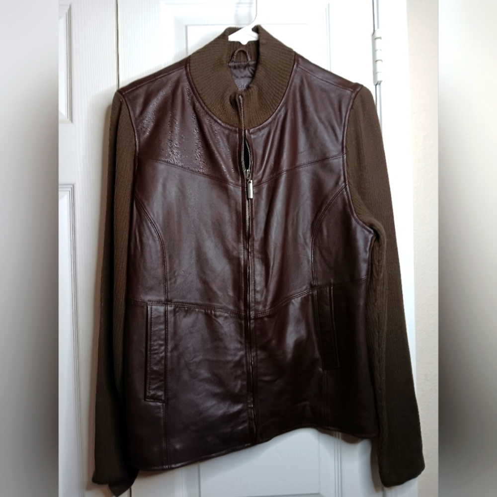 JACQUELINE SMITH BROWN KNIT/LIKE LEATHER VINTAGE  2PC SUIT SIZE MEDIUM LIKE  New